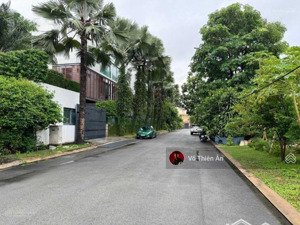 chốt ngay! chủ gửi bán gấp lô đất góc 2mt ngay song hành q2 - xd hầm 7 tầng - 37x21m - chỉ 130tr/m2