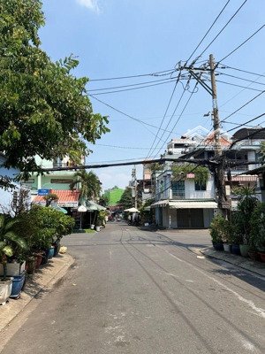 11 tỷ 100 thương lượng, nhà 4 tầng mặt tiền, diện tích : 4 x 20