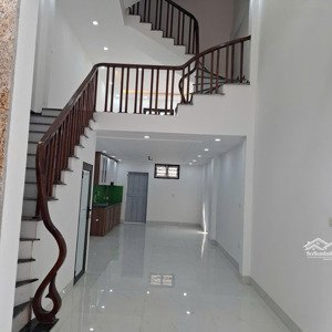 nhà đẹp 5 tầng ngọc hồi phường thanh liệt, có sân riêng gác lửng vị trí đẹp nhỉnh 7,x tỷ