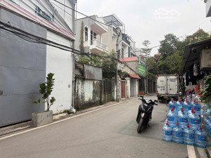 nhà đất tư đình, long biên dt 250m2, mặt tiền 8.5m, xây tòa nhà, ccmn, khách sạn. giá 51.5 tỷ