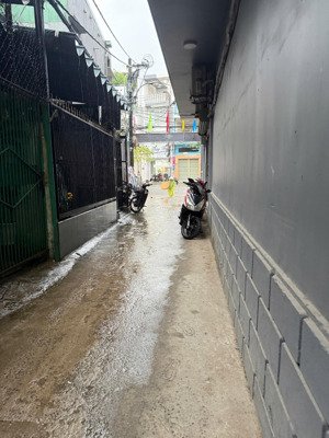 cần bán đất trung tâm thành phố, có sẵn kho, kiệt hải phòng, thông tứ hướng