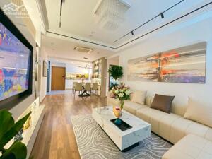 Bán gấp căn hộ chung cư IA20 Ciputra - 4PN - DT 110m2 - Giá 9,5 tỷ - Sổ lâu dài.