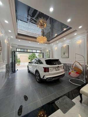 nhà phố 5 tầng khu dân cư đường phạm hữu lầu , 90m2 xây 4 tầng giá 18.6 tỷ