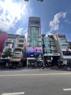 hàng kín - tòa nhà mặt tiền trần hưng đạo, quận 1 - dt: 5x20m - 7 tầng - hđt: 250 triệu - giá 55 tỷ