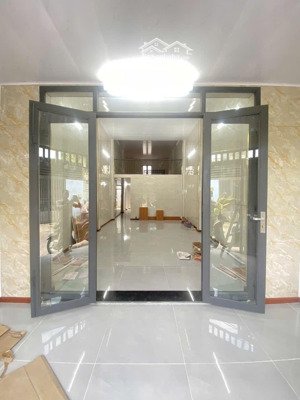 nhà đẹp bình tân hẻm xe tải thông diện tích lớn 87m2 (4,4x19m) - chỉ: 4tỷ250