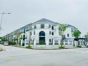 chính chủ cần tiền bán biệt thự song lập vinh heritage. dt 343.5m2, 3 tầng, đông nam,căn góc rộng.