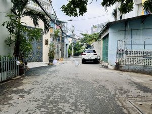 ô tô tránh cách 30m - 4 tầng - 45m2 - tặng nội thất cao cấp - gần chợ thạch đà - nhỉnh 5t