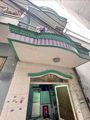 sổ hồng riêng - nhà 3 tâng - giá chỉ nhỉnh 1 tỷ