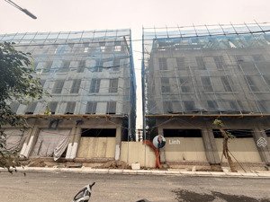 hàng hiếm văn phú lô góc 75m2 5 tầng ô chờ thang máy mt: 5m, kinh doanh, giá đầu tư 20 tỷ