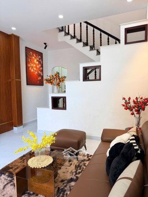 bán nhà trung tâm nha trang sát siêu thị go