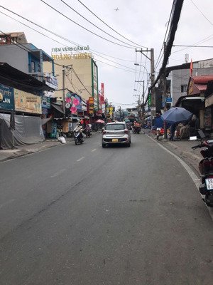 nhà mặt tiền ngay chợ tam hà - thủ đức, 67m2 ngang 4.7m, 5.67 tỷ