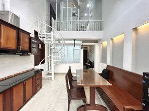 cho thuê căn hộ 3 phòng ngủ full nội thất gần vạn hạnh mall