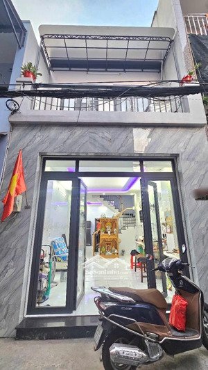 nhà đẹp 4x10m 1lầu đúc (2pn 2wc) hẻm 5m. đường số 3. bình tân - giáp tân phú