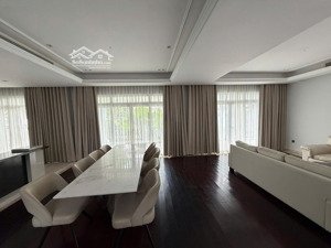 chính chủ cần cho thuê biệt thự đơn lập 2 mặt tiền đẳng cấp nam thông 2, phú mỹ hưng