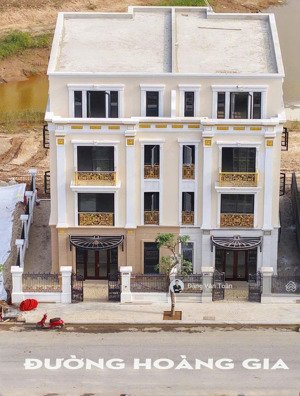 biệt thự song lập hoàng gia không dành cho số đông