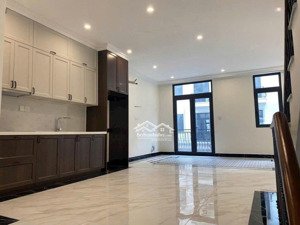 miễn phí 3 tháng tuền thuê - nhà 5 tầng hoàn thiện khu thời đại vin 3