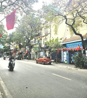 mặt phố kinh doanh thụy khuê gần hồ tây giá siêu rẻ thuê lâu dài chỉ 18 triệu