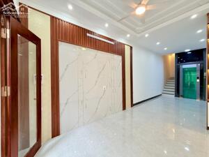 BÁN NHÀ PHỐ HÀO NAM, ĐỐNG ĐA, DT 40M2, 5 TẦNG THANG MÁY MỚI