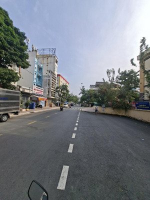 bán gấp 4 tầng hxh đ.2d nối dài ,p.an lạc.bình tân