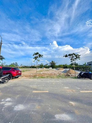 hiếm 2 lô liền kề 250m2 ngay trung tâm biên hòa cách kdl bửu long chỉ vài cây số chỉ 1 tỷ 399