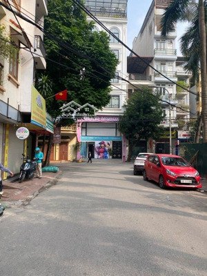 bán gấp nhà lô góc phố trần bình từ liêm, 60m2, 5 ngủ, nhỉnh 15 tỷ, xách va li ở luôn, ô tô tránh