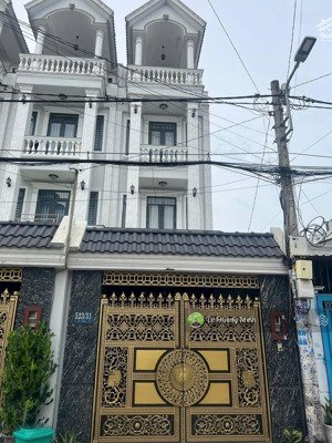 nhà phố 4m x 21m. xây 3 tầng hẻm 8m thông 1/ đường lê văn khương