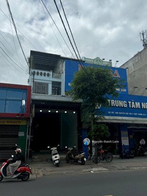 giảm mạnh 1 ty luôn để bán nhanh trong tet căn nhà mặt tiền nguyễn ảnh thủ