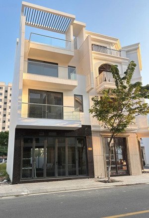 (hàng hiếm có) bán căn nhà ngang 6m, kề góc đường a2 và b4 khu đô thị vcn phước long 2 nha trang