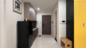 chuyển nhượng căn hộ officetel 37m2 đầy đủ nội thất, view đẹp giá 2.8 tỷ. lh xem nhà 