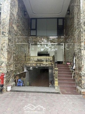 cho thuê nhà mặt phố vũ tông phan, dt 220m2x6 tầng+hầm,mt 6m, giá 170tr, lh 