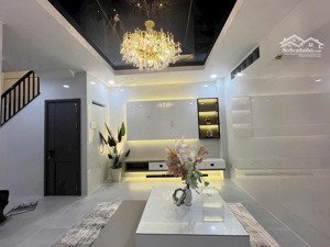 bán nhà đẹp hxh 106 lạc long quân, p.3, quận 11 - có thang máy - nhà 4 tấm rưỡi giá 8.7 tỷ