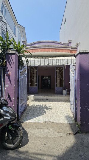 nhà cấp 4 tiện xây mới hẻm thông diện tích lớn