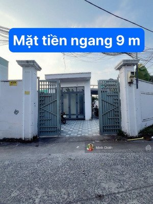 nhà sân vườn 9x21m, hẻm xe hơi song hành vào vài bước, giáp thị trấn hóc môn nay là xã hóc môn