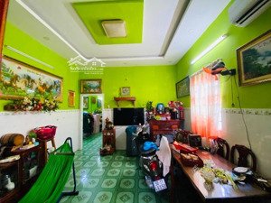 nhà cấp 4 đình phong phú- 87m2- mặt tiền 5m - xe hơi tận cửa chỉ 4 tỷ