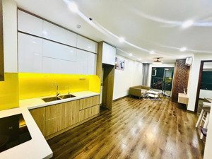 chính chủ giảm ngay 200 tr bán căn 69,9m2 hướng view đông thăng long capital có slot ô tô để hầm