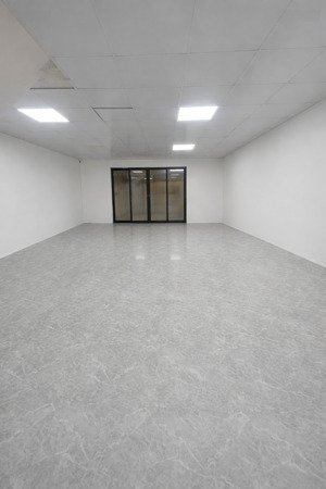 cho thuê kho nguyên căn dt sử dụng 350m cho thuê lâu dài đường 13,5m lh 