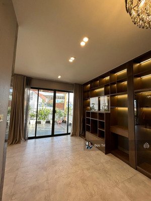 bán biệt thự thảo điền, q2 dt 7,3m x 13m nhà 3 tầng sân thượng duy nhất 1 căn giá dưới 35 tỷ