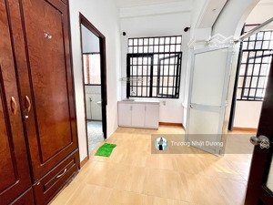 siêu phẩm 1pn riêng tách bếp mới 100% có cửa sổ thoáng rộng ngay cầu phú mỹ q7 giá mềm 30m2