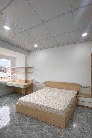 2,45 tỷ nhà 3 tầng ngay trung tâm phường nam nha trang gần biển