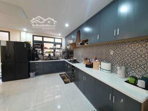 bán nhà đẹp 120m2 3 tầng hẻm 7m, đường số 31, bình trưng đông, gía 8,x