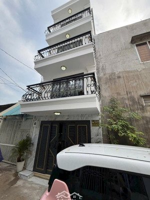 1 sẹc hẻm 5m sát tên lửa- xây full 3 tấm thiết kế hiện đại-công năng 3 phòng ngủ-chỉ nhỉnh 3 tỷ