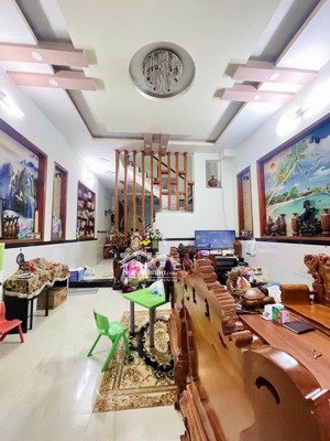 nhà 90m2 khu dân cư đại hải- phan văn hớn, hóc môn, đường 10 m có lề 3m, ngang 5m, giá 6.65 tỷ