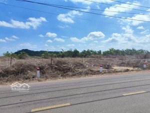 bán đất mặt tiền long giao, lộ giới 30m, giá ngộp 3,6 tỷ, 1702m2, sổ hồng riêng.