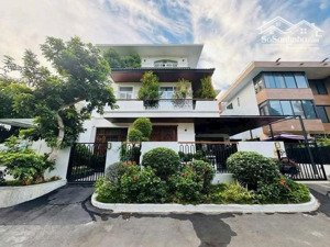 cần bán biệt thự phú mỹ hưng giá tốt nhất