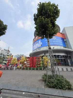 nguyễn văn lượng gần siêu thị lotte, 70m2, 4x18m, 4 tầng, 7pn, khoán 18tr/th, hỗ trợ khách vay nh