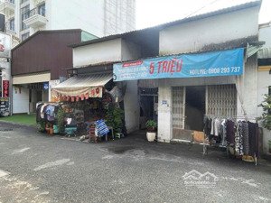 chính chủ cầm n bán đất tặng 2 căn nhà trọ. gần linh xuân, thủ đức. dt 225m. t.cư 171m. đường 6m