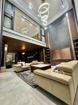 nhà mới về ở ngay trước tết dt 50 mét, 5 tầng chỉ 16,8 tỷ chủ thiện chí bán