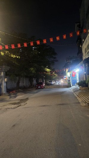 chủ gấp bán đất quận 7 full thổ cư cây dựng 4 tầng ,dt:60m2 giá hơn 3ty thương lượng thoải mái