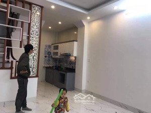 cho thuê nhà riêng tại nhà 14c, ngõ 489 an dương vương, 10 triệu, 32m2, tây hồ, hà nội