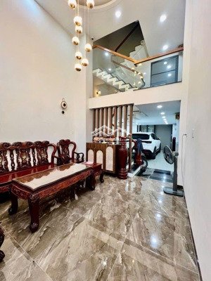 bán nhà 5 tầng đường tl40, phường thạnh lộc q12 .hẻm 12m thông gần đường hà huy giáp